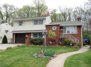 210 Amherst Ave, Colonia, NJ 07067