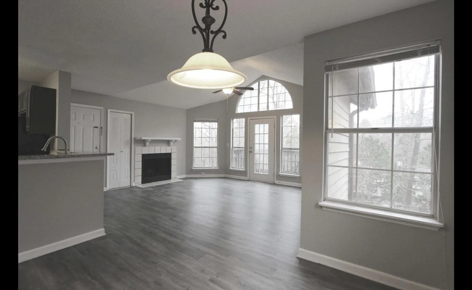 2 bed, 880 sqft, $1,495 — Photo 3