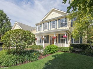 1085 Pearlman Dr, Lake Zurich, IL 60047