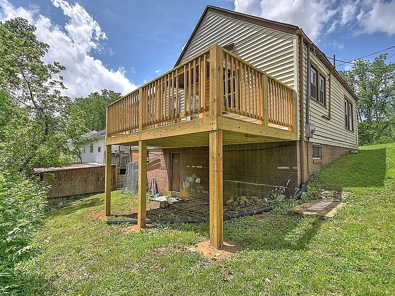 2913 Ashley St — Photo 20