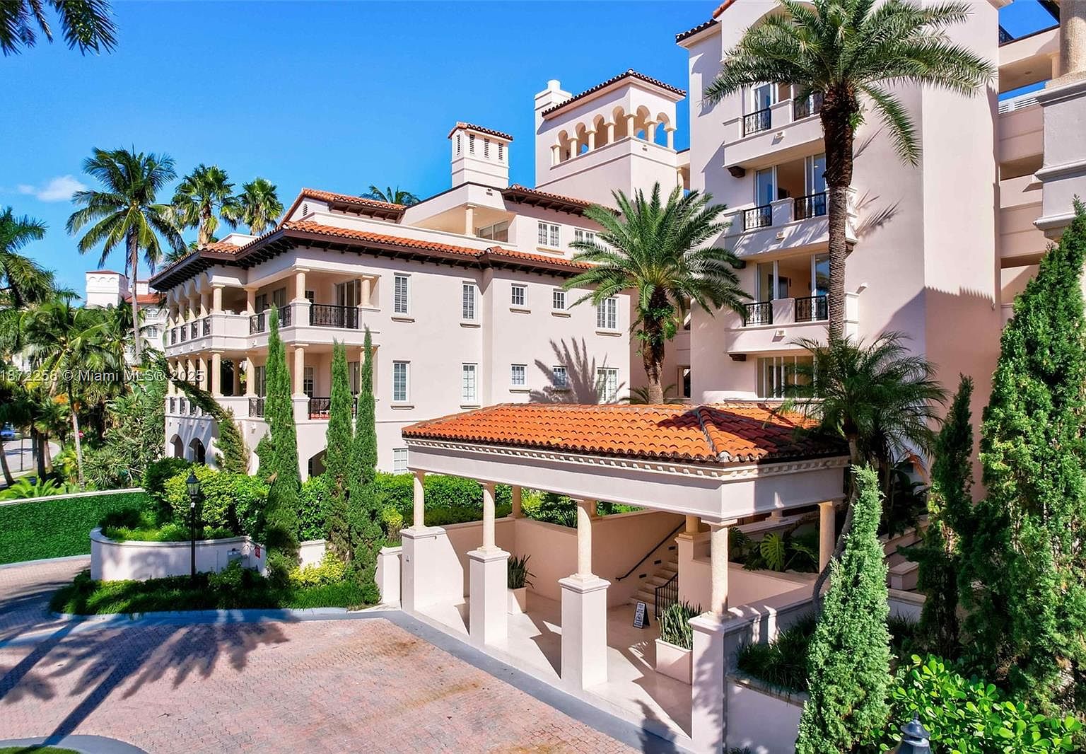 19217 Fisher Island Dr #19217