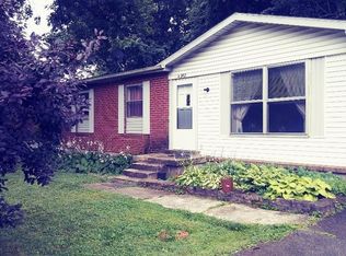 6202 Trena Trl, Louisville, KY 40258