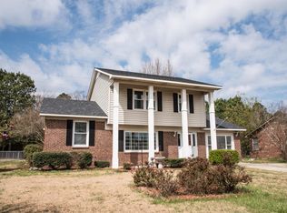 1090 Quail Meadow Dr, Fayetteville, NC 28314