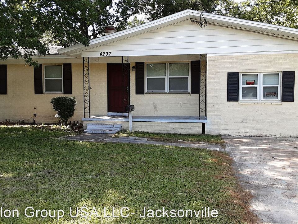 1st image of 4297 McDaniel Dr