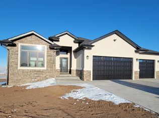 989 Range Line Rd, Cheyenne, WY 82001