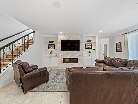 5th image of 2202 REDMARK LANE