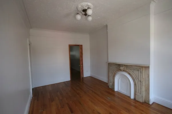 Rented by MNS | media 42