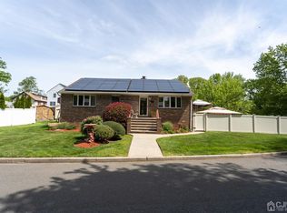 1019 Miller Ave, LAURENCE HARBOR, NJ 08879