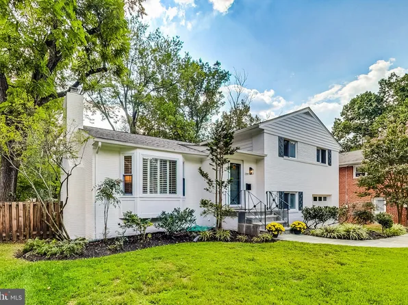 3508 Dundee Dr, Chevy Chase, MD 20815