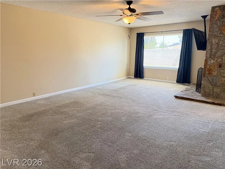7916 Ducharme Ave — Photo 5