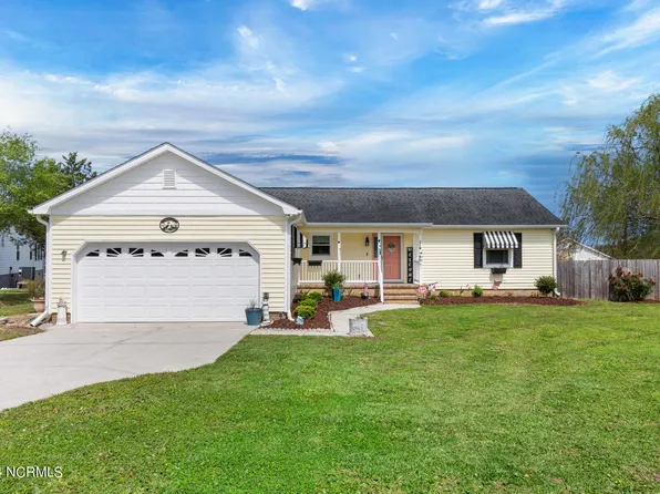 305 River Reach Court, Swansboro, NC 28584