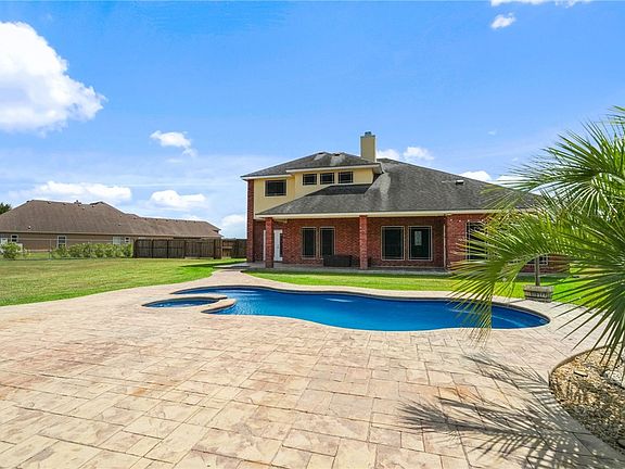 4th image of 4525 Barnard Dr