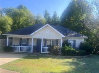 1904 Winding Oak Way, Opelika, AL 36804