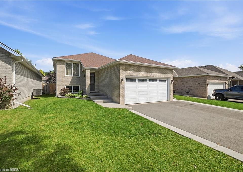 1st image of 114 Donegal Dr