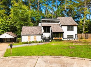 3206 Robert Dr, Pineville, LA 71360