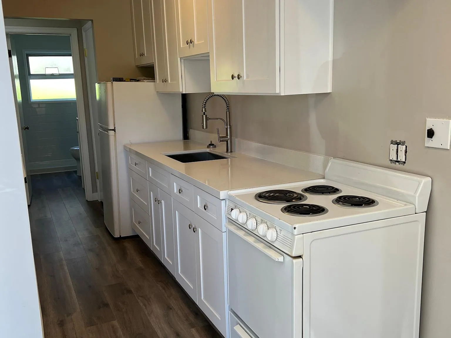 6000 California Ave SW — Photo 3