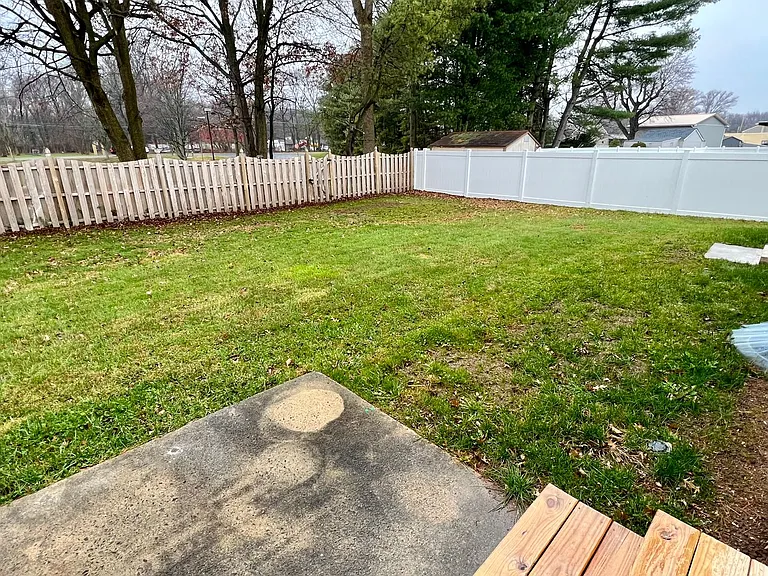 4233 Remo Crescent Rd — Photo 29