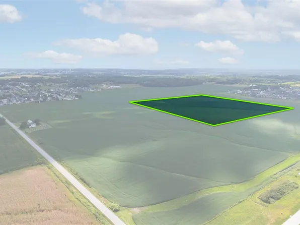 M/l N Center Point Rd, Robins, IA 52328