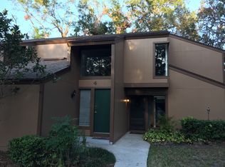 4 Broadmore Cir, Palm Coast, FL 32137