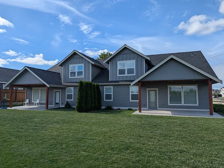 2220 Berryman Loop — Photo 7