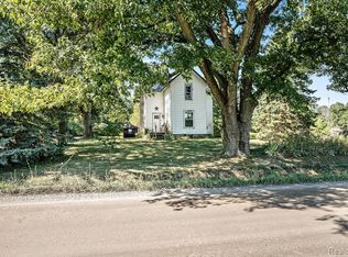 7562 S Vernon Rd, Durand, MI 48429