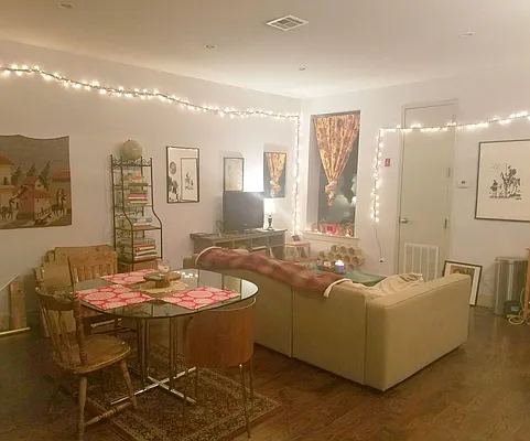 Rented by Bold New York | media 69