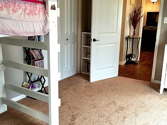 4th image of 102 Jessica Dr