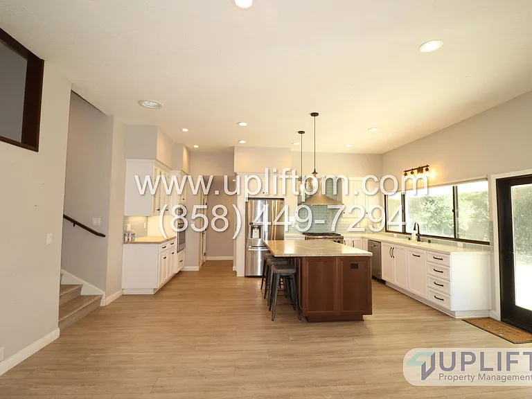 4721 Meadowridge Rd — Photo 5