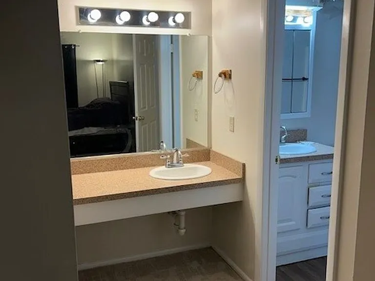 608 Spirit Ct — Photo 12