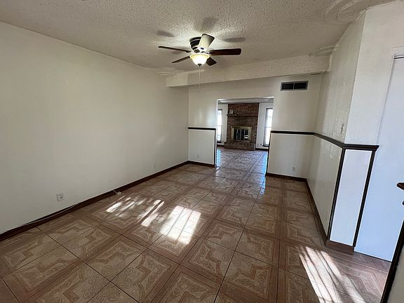 3rd image of 9323 Nottingham Dr