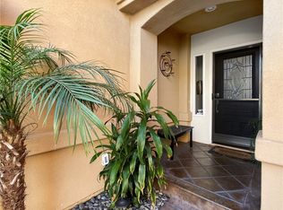 2020 Santa Ana Ave UNIT B, Costa Mesa, CA 92627