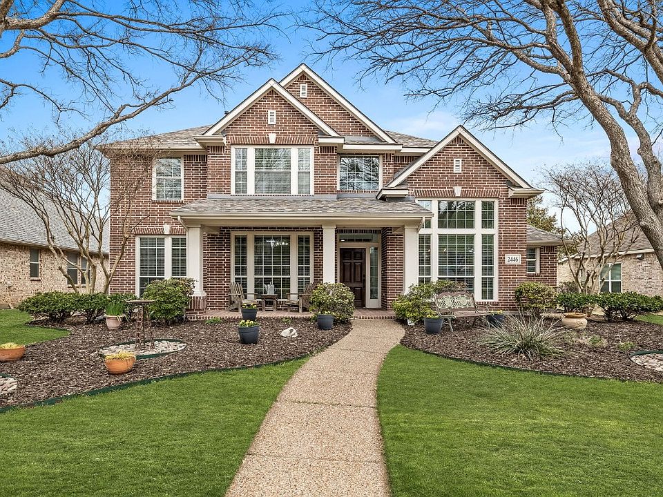 1st image of 2446 Greenwood Dr