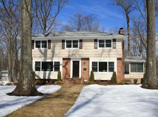 29 Canaan Pl, Allendale, NJ 07401