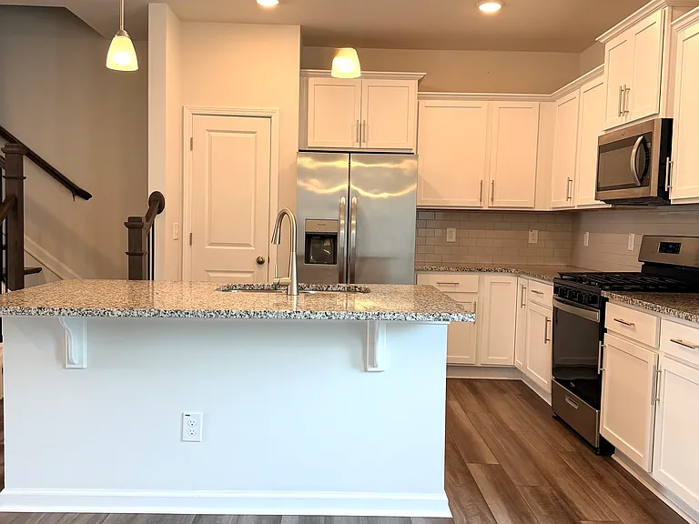 4018 Beckton Trl — Photo 8