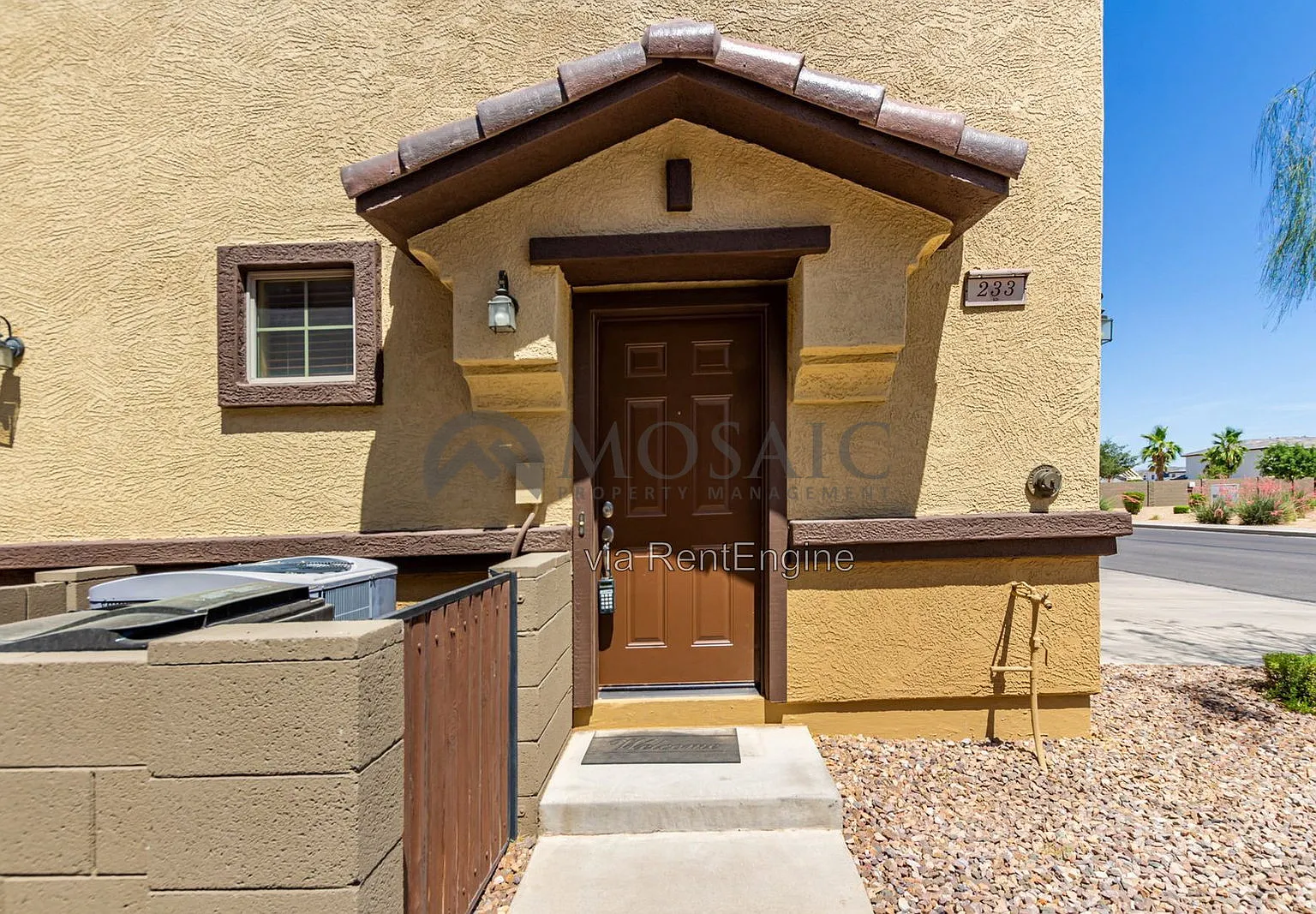 2 bed, 2.0 bath, 1227 sqft, $1,595 — Photo 2