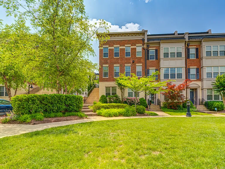 510 Overlook Park Dr #32 — Photo 18