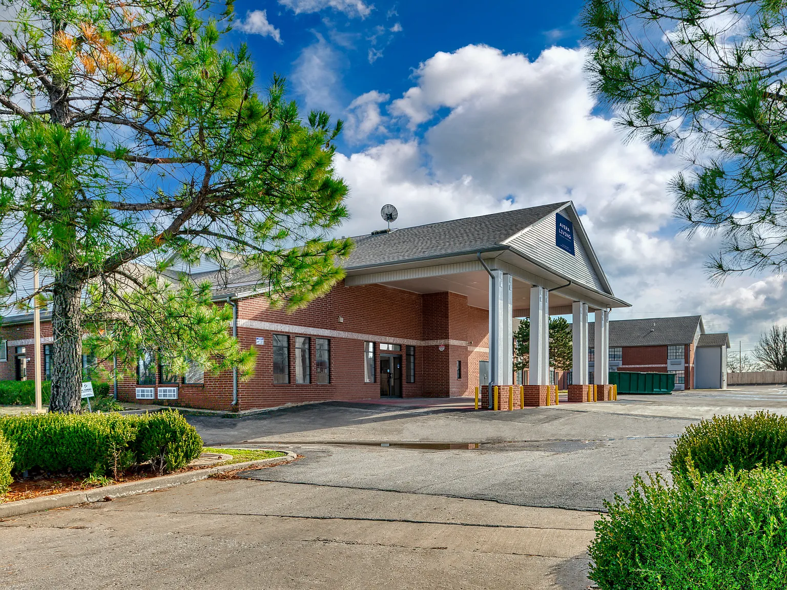 Avera Living - Memorial Apartments — Photo 1
