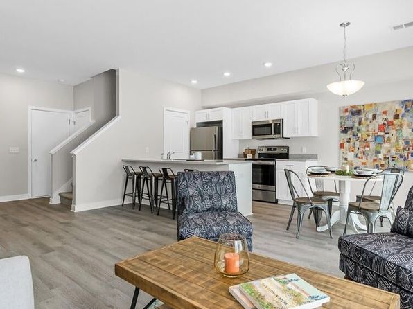 13612 Signature Dr