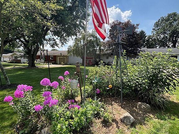 4th image of 577 Snyder Dr