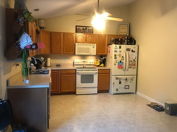 3rd image of 35 Faith Ln