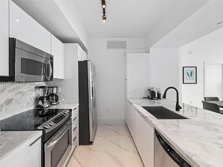 950 Brickell Bay Dr #2210 — Photo 13