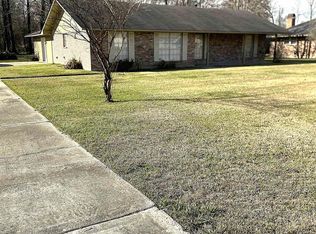 4621 Little Farms Dr, Zachary, LA 70791