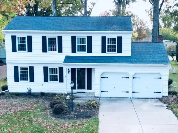 3830 Bellwood Dr SE, Warren, OH 44484