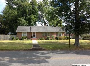 418 Cherry St, Talladega, AL 35160