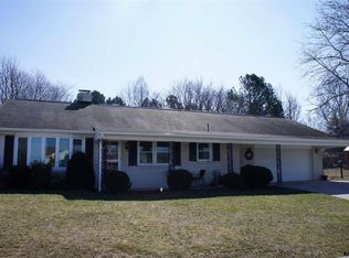 10 Ruel Ave, Hanover, PA 17331