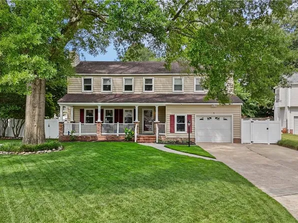 5 Deans Cir, Newport News, VA 23606