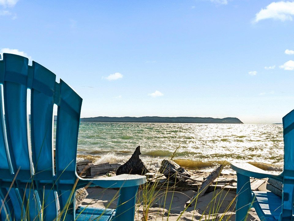 1322 S Manitou Trl, Lake Leelanau, MI 49653 Zillow