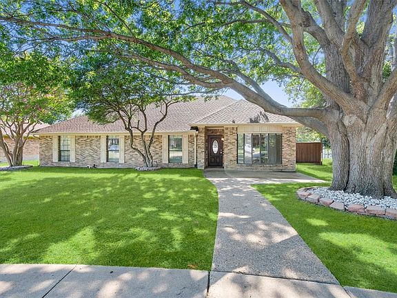 2nd image of 1609 Emory Cir
