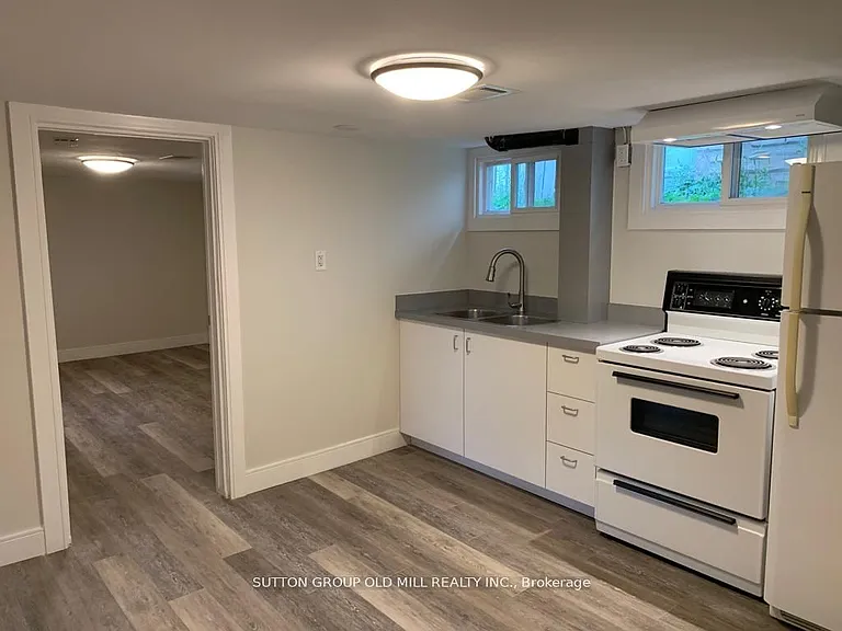 251 Erb St E #BASEMENT — Photo 6