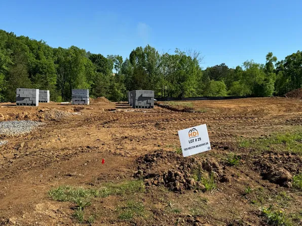 1820 Melton Meadows Dr, Maryville, TN 37803